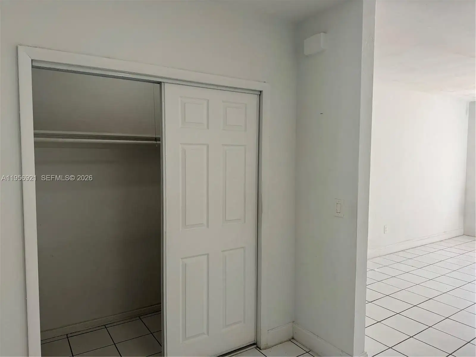 7300 N Harding Ave # 28, Miami Beach FL 33141 photo 2