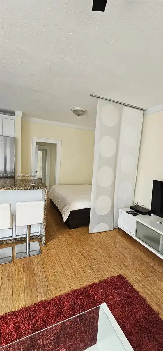 1611 Michigan Ave # 10, Miami Beach FL 33139 photo 4