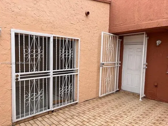 4250 W 11th Ln # 43, Hialeah FL 33012
