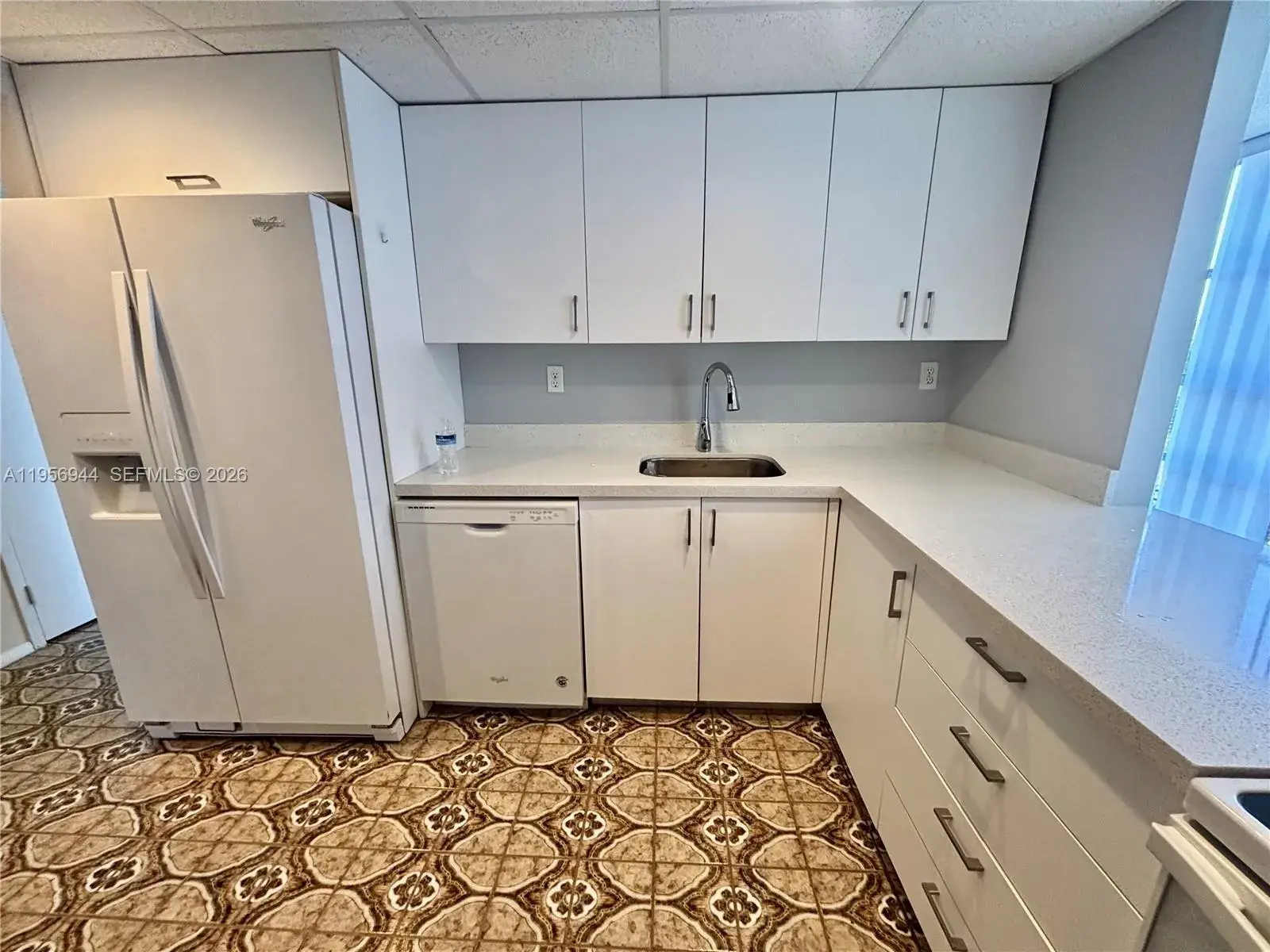 2001 Atlantic Shores Blvd # 409, Hallandale Beach FL 33009