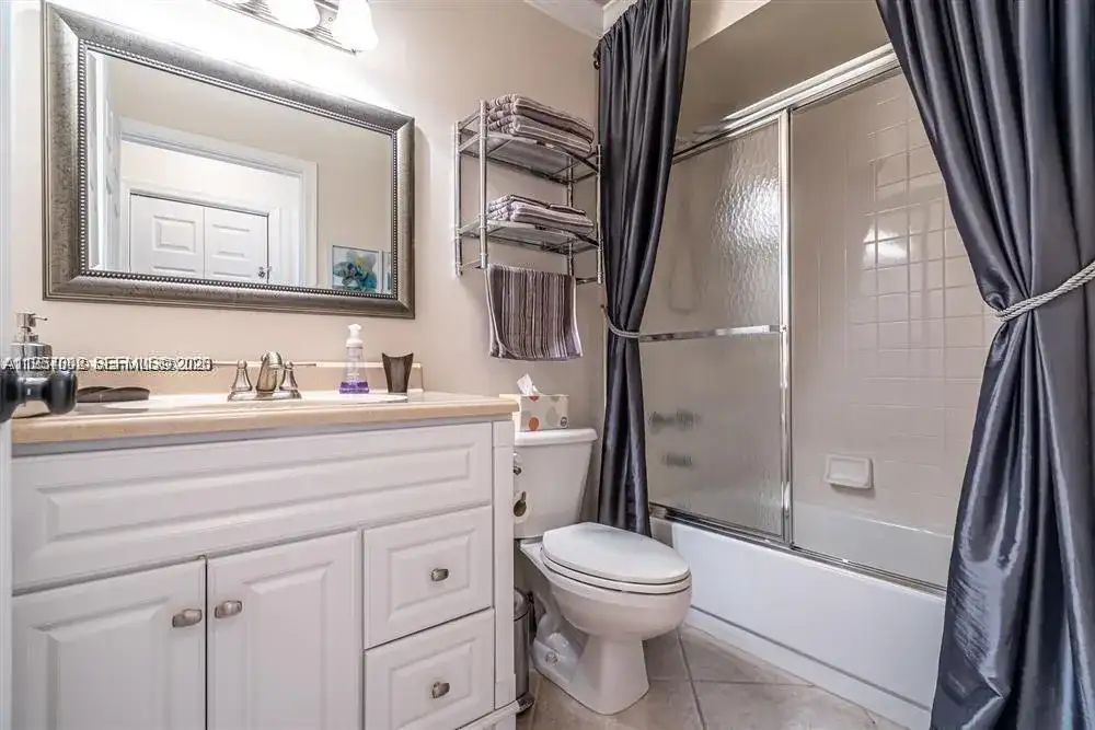 221 Waterside Dr # 221, Hypoluxo FL 33462 photo 4