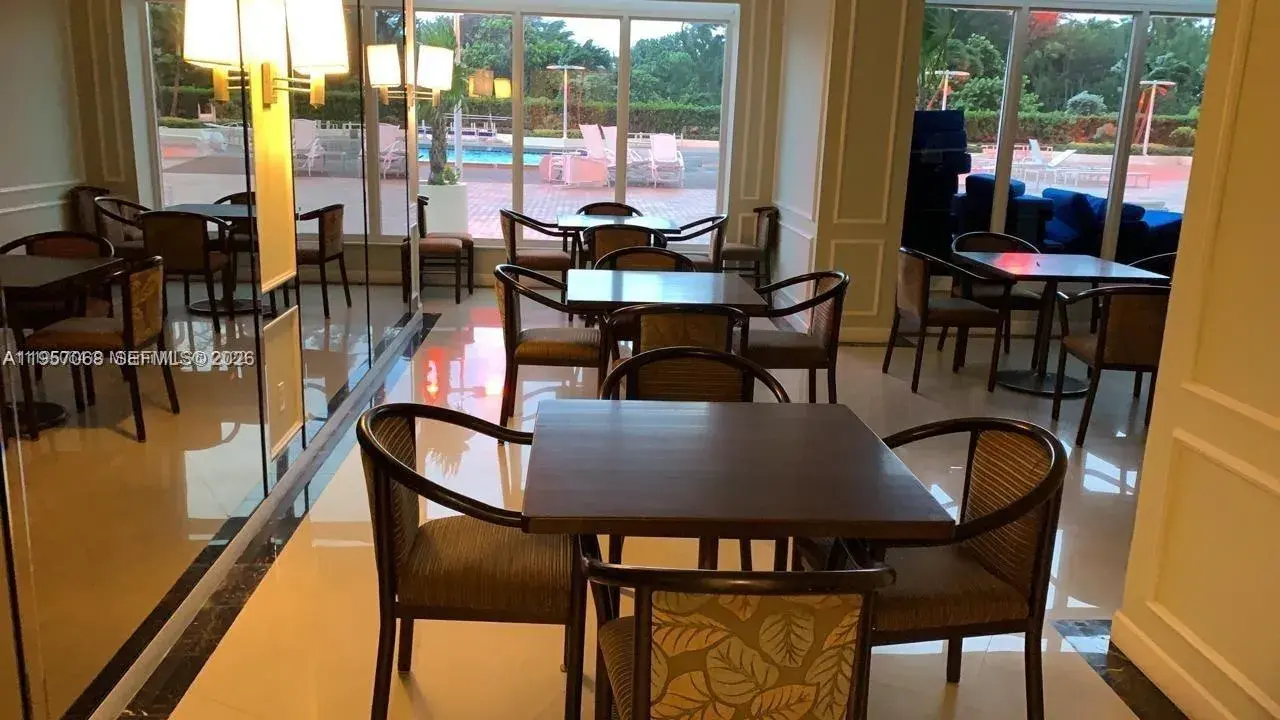 3180 S Ocean Dr # 318, Hallandale Beach FL 33009