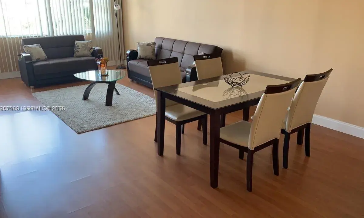 3180 S Ocean Dr # 318, Hallandale Beach FL 33009