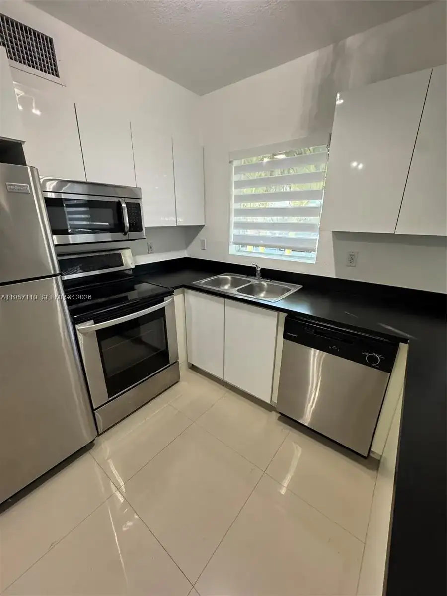 8035 Crespi Blvd # 2, Miami Beach FL 33141 photo 4