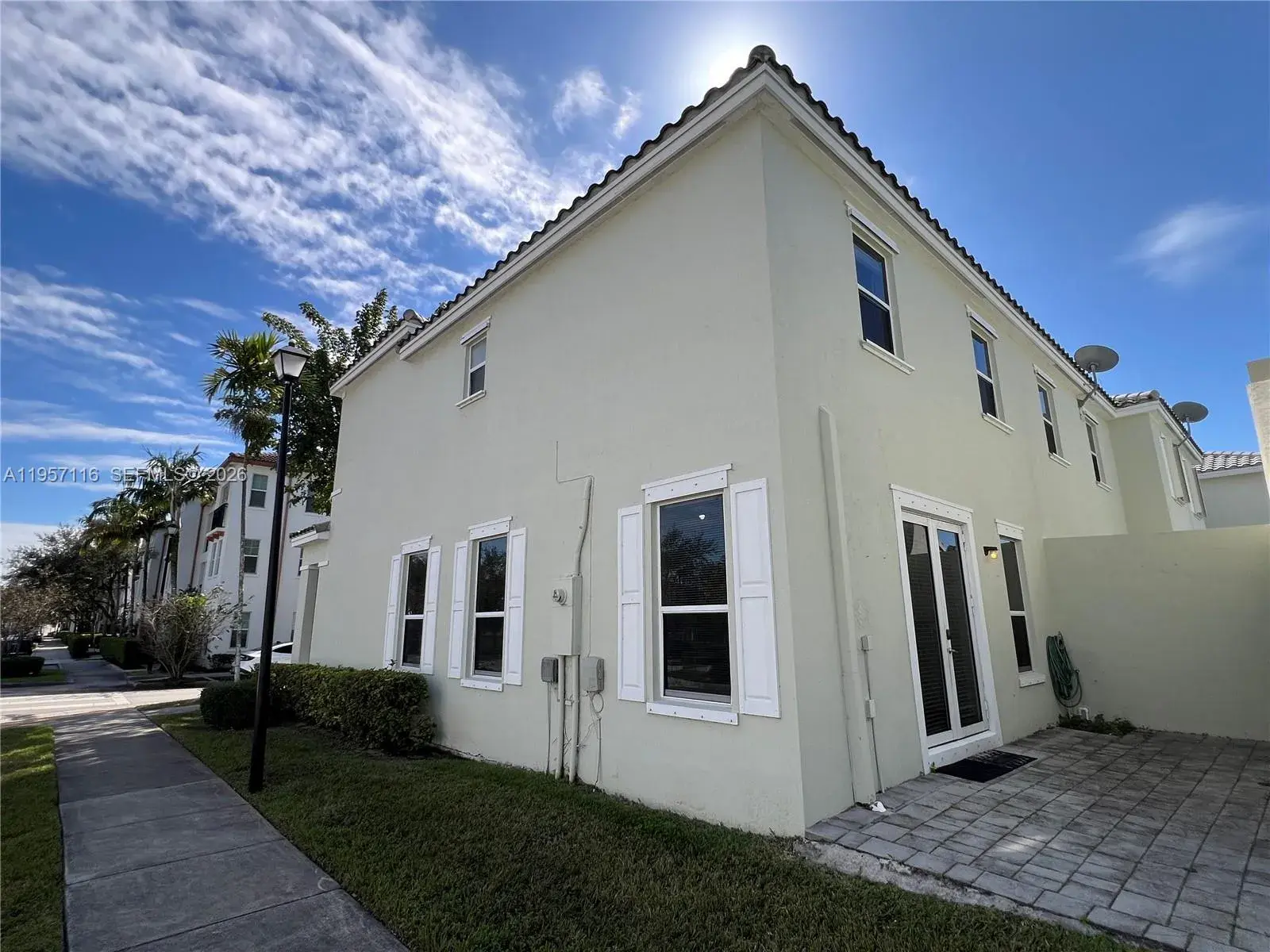 17065 SW 93rd St, Miami FL 33196