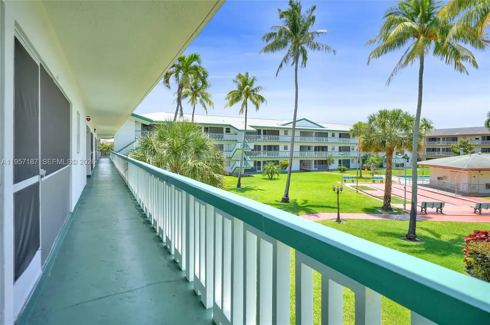 5300 Washington St # I205, Hollywood FL 33021 photo 2