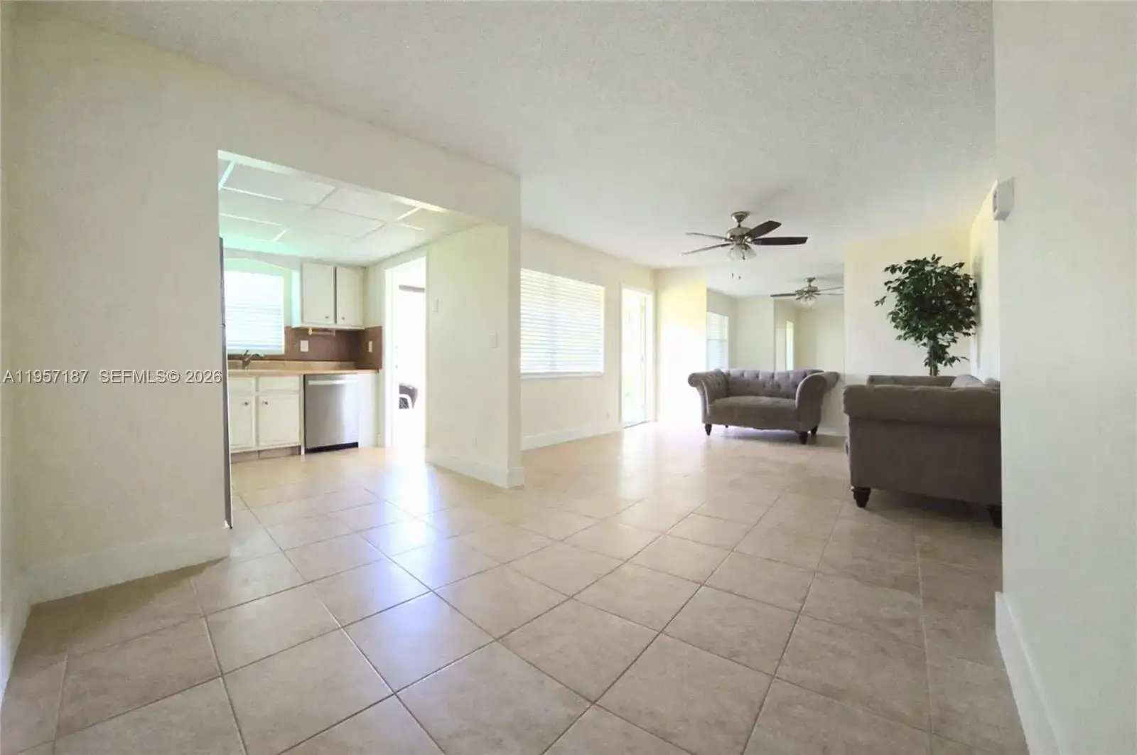 5300 Washington St # I205, Hollywood FL 33021 photo 3