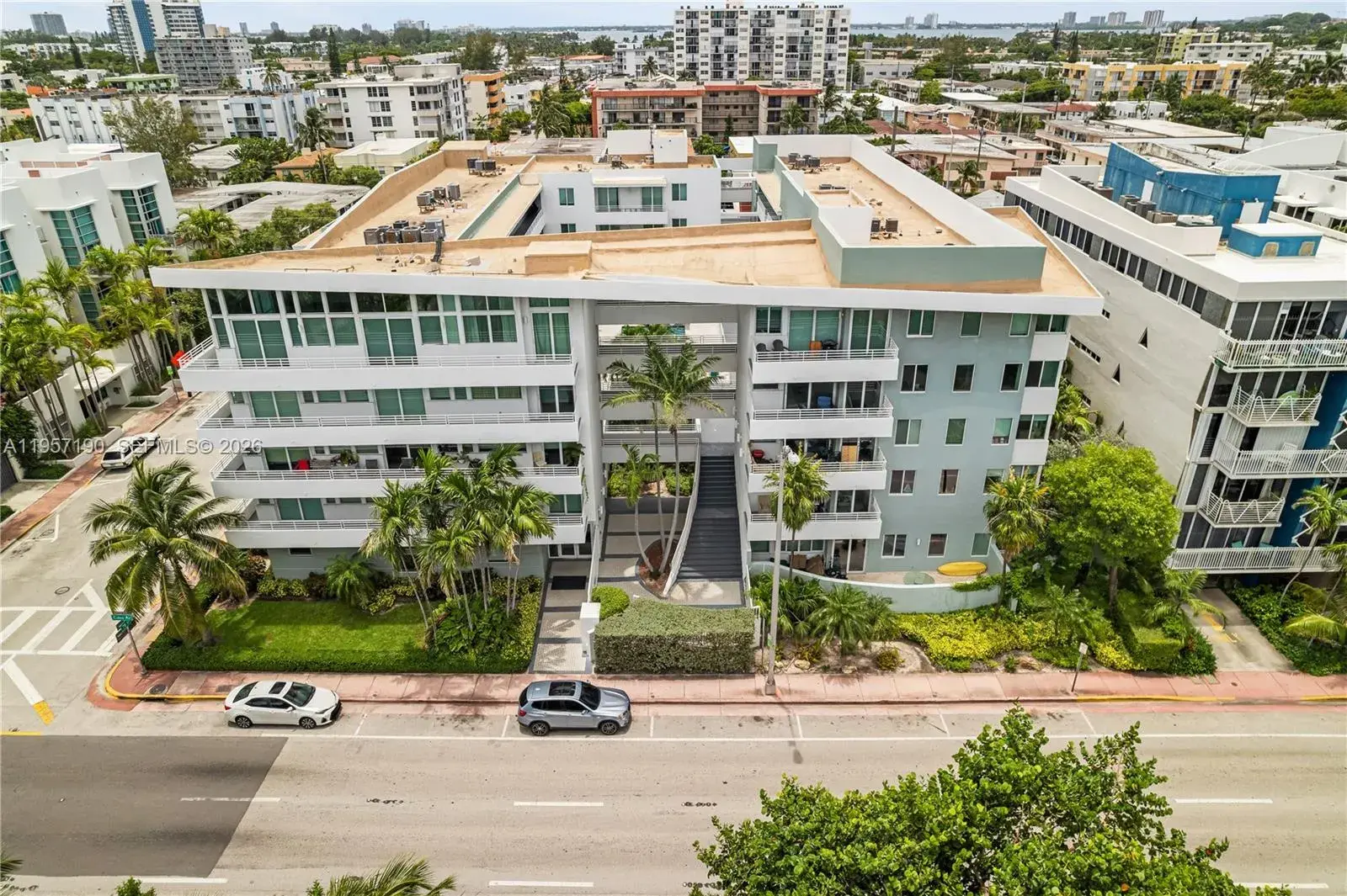 7800 Collins Ave # 508, Miami Beach FL 33141