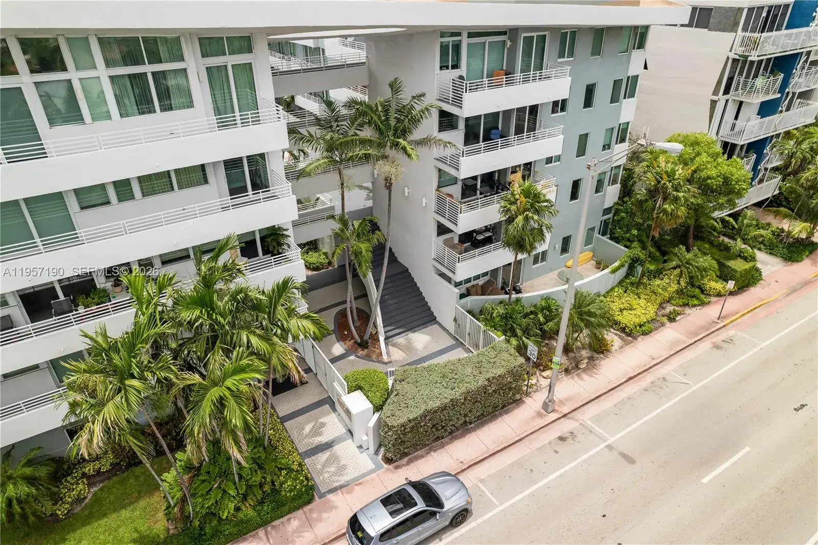 7800 Collins Ave # 508, Miami Beach FL 33141