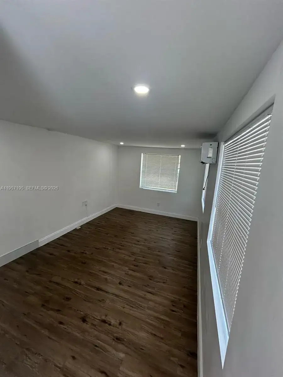 2331 Coolidge St, Hollywood FL 33020 photo 3