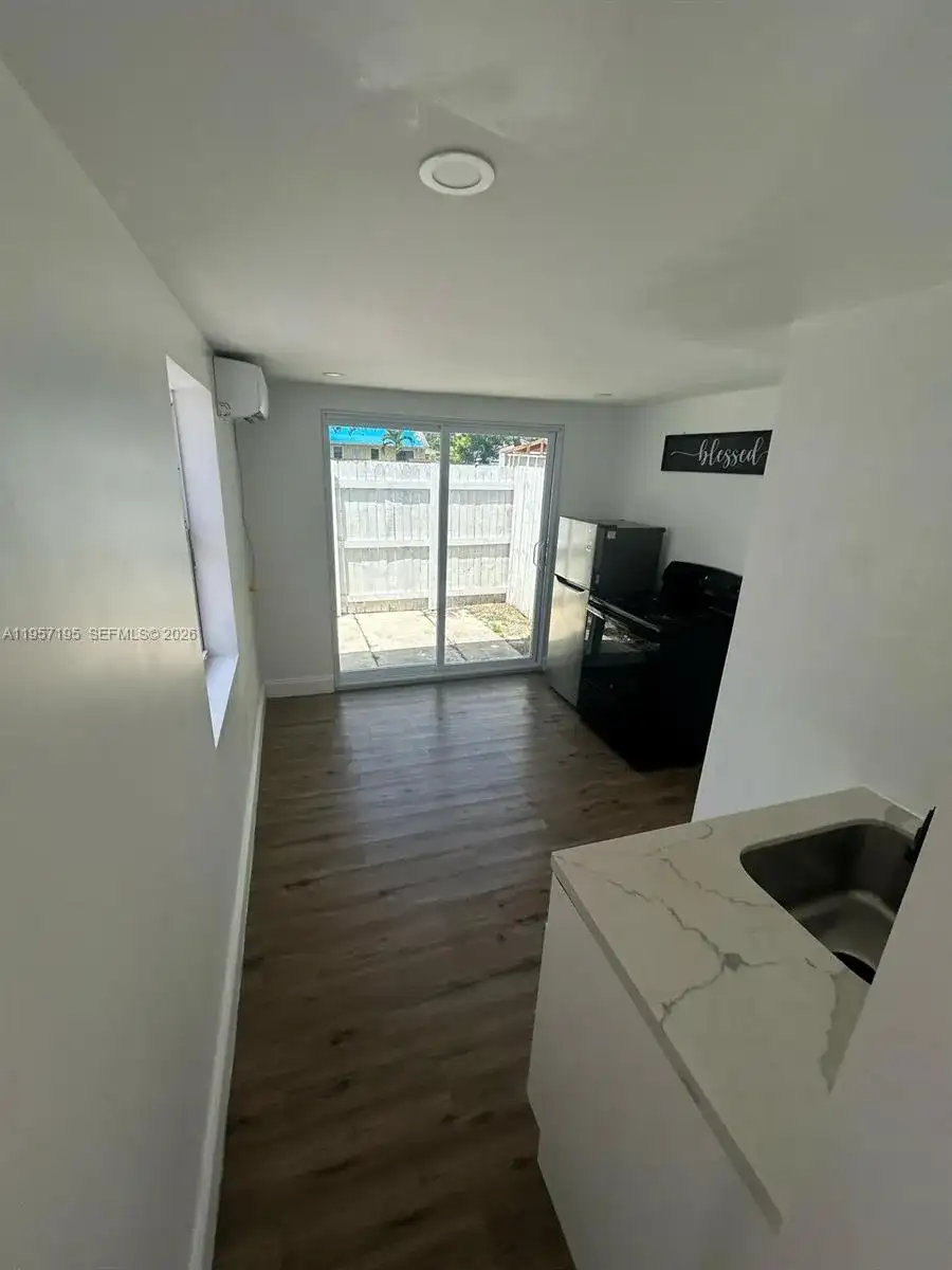 2331 Coolidge St, Hollywood FL 33020 photo 5