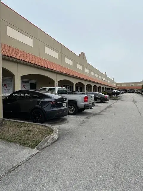 15420 SW 136th St, Miami FL 33196