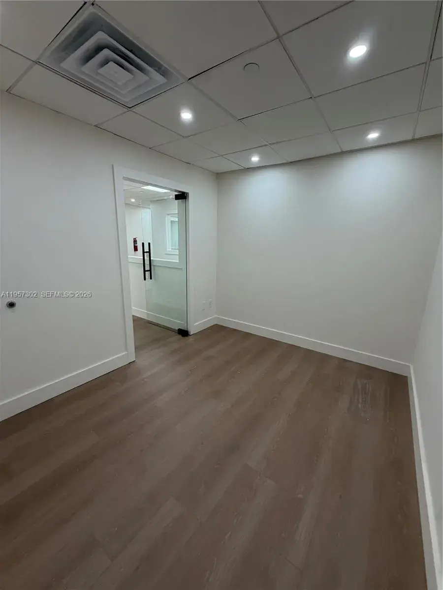 770 Ponce De Leon Blvd # 303, Coral Gables FL 33134