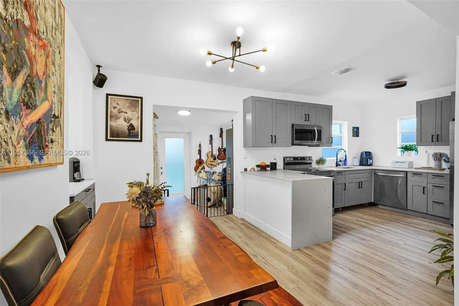 274 NW 43rd St, Miami FL 33127