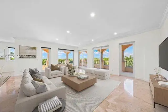 13633 Deering Bay Dr # 256, Coral Gables FL 33158