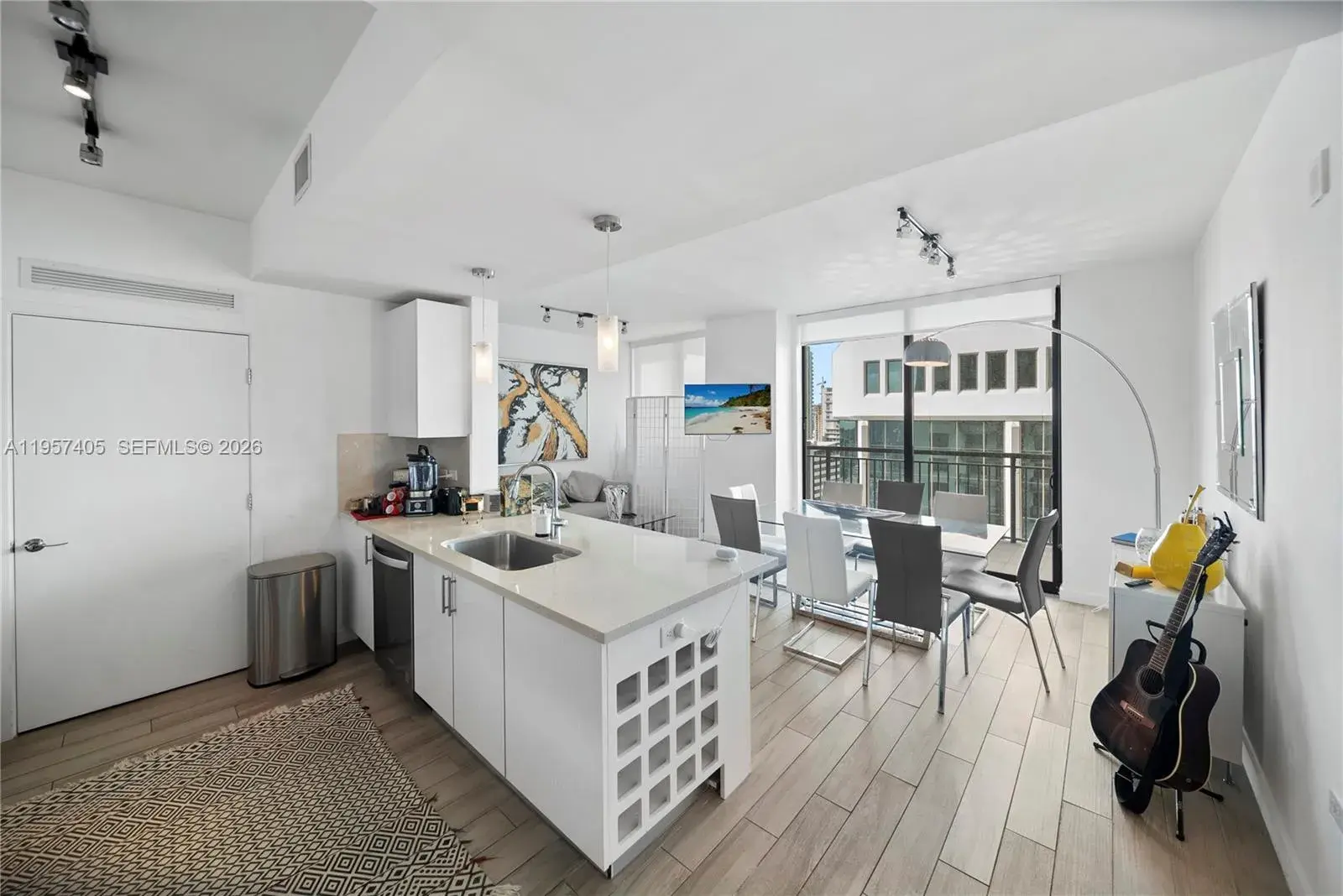 999 SW 1st Ave # 2915, Miami FL 33130 photo 4