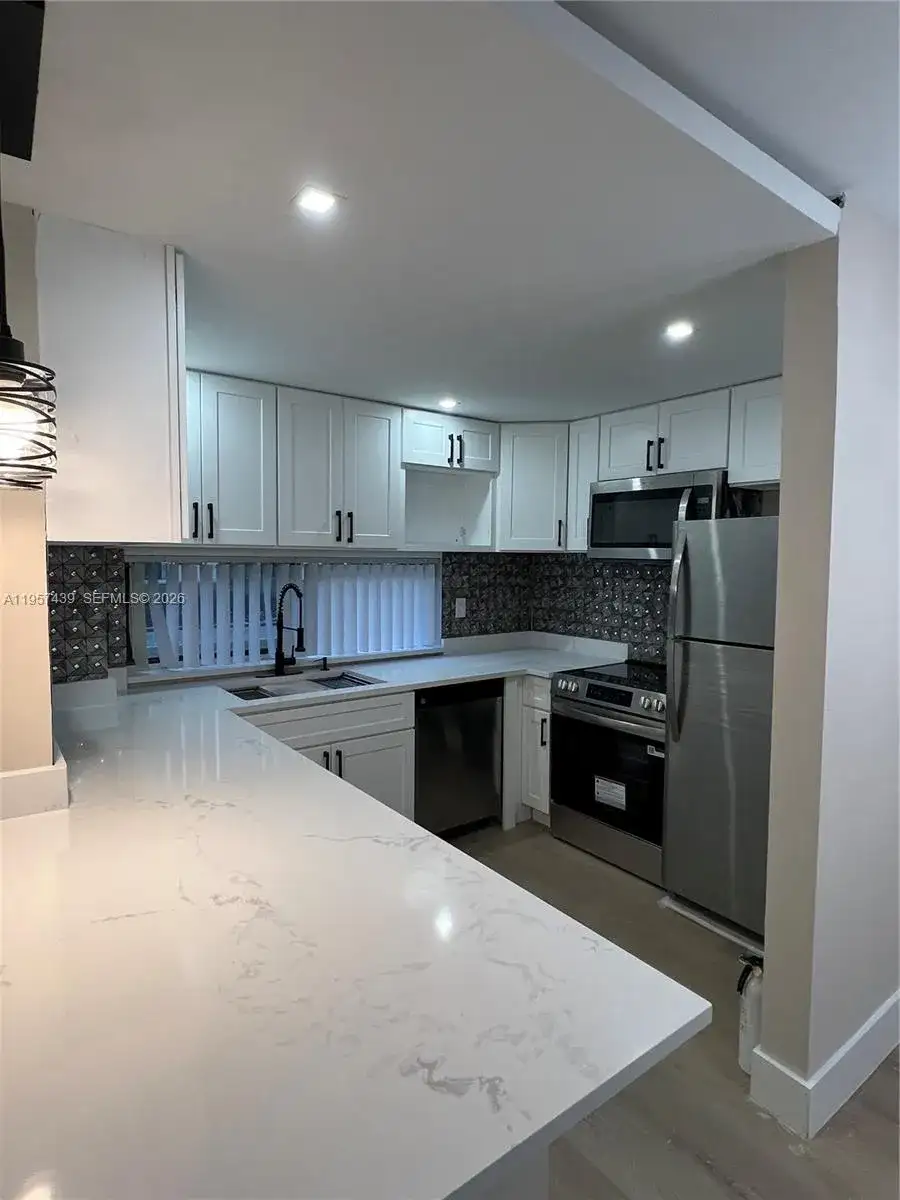 17021 N Bay Rd # 124, Sunny Isles Beach FL 33160 photo 3