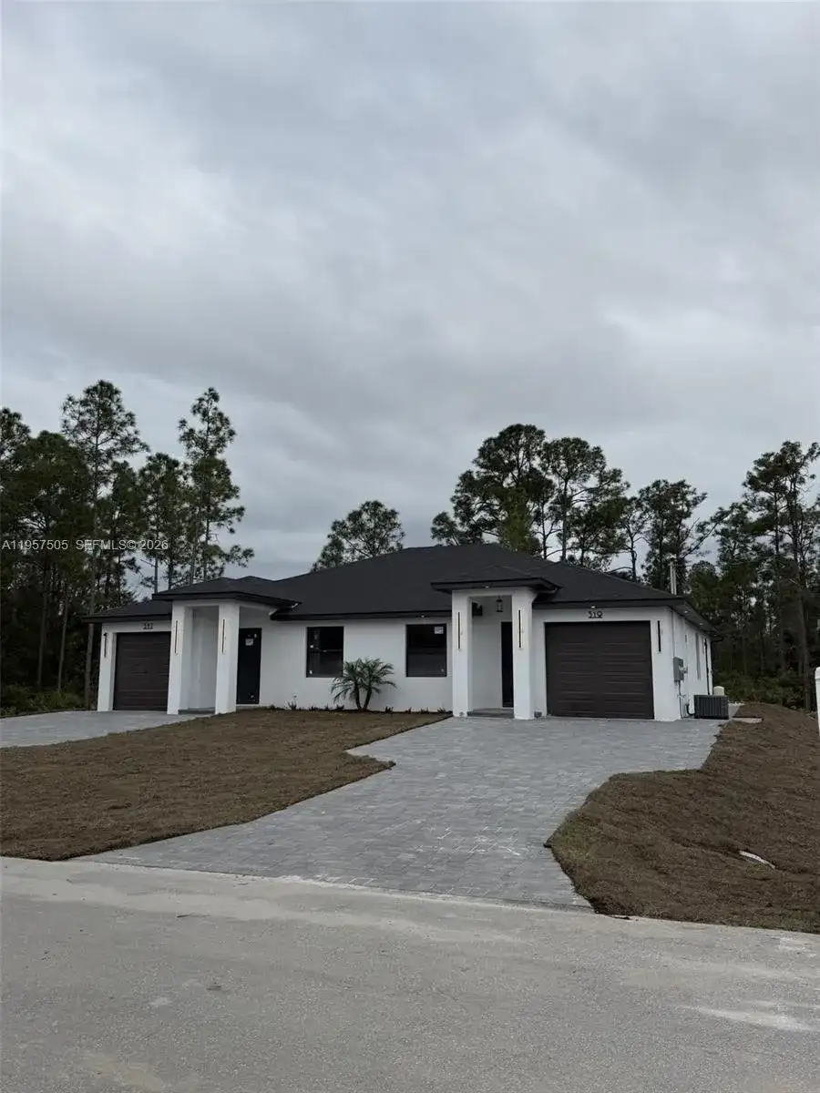 317-319 URBANA ST, Other City - In The State Of Florida FL 33974
