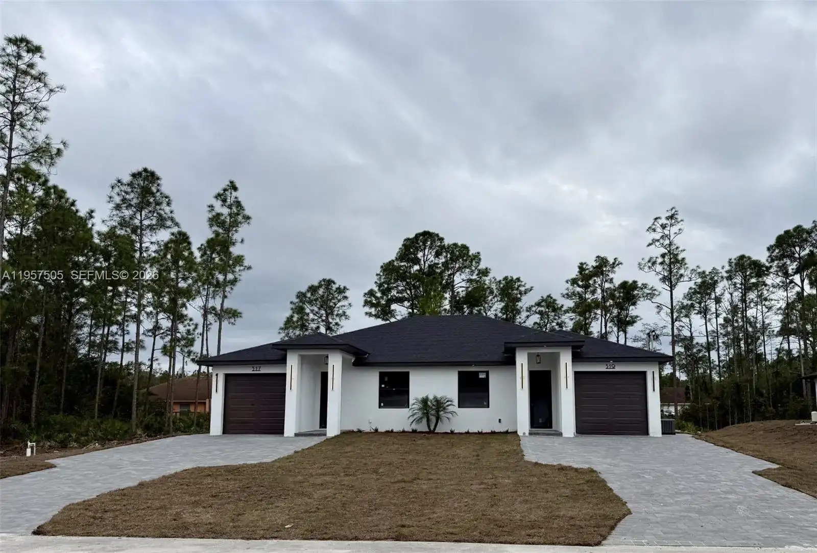 317-319 URBANA ST, Other City - In The State Of Florida FL 33974 photo 2