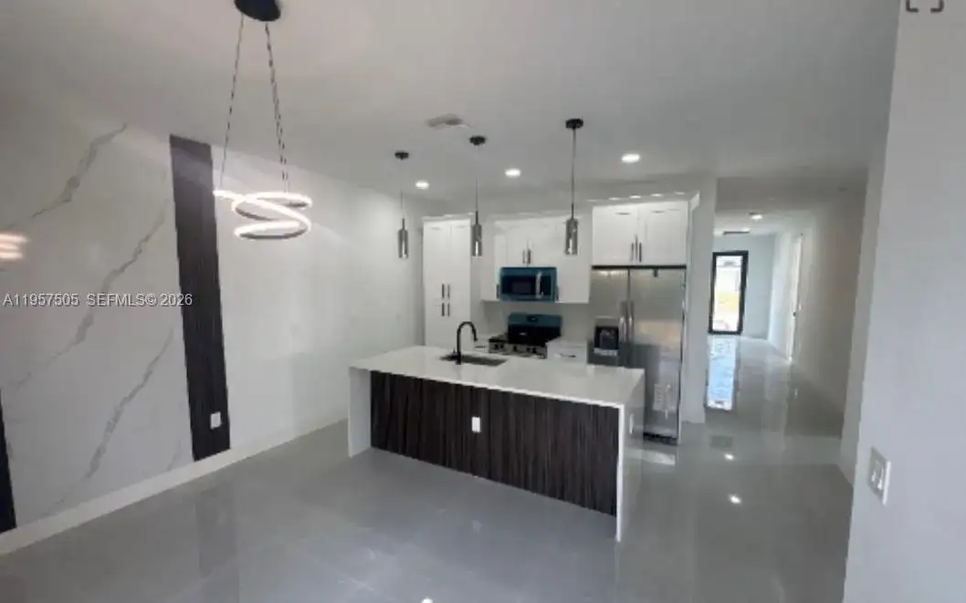 317-319 URBANA ST, Other City - In The State Of Florida FL 33974 photo 3