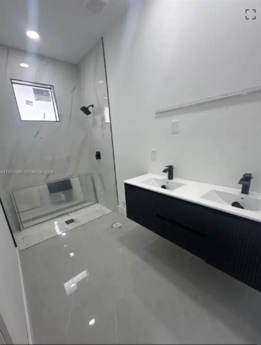 317-319 URBANA ST, Other City - In The State Of Florida FL 33974 photo 4
