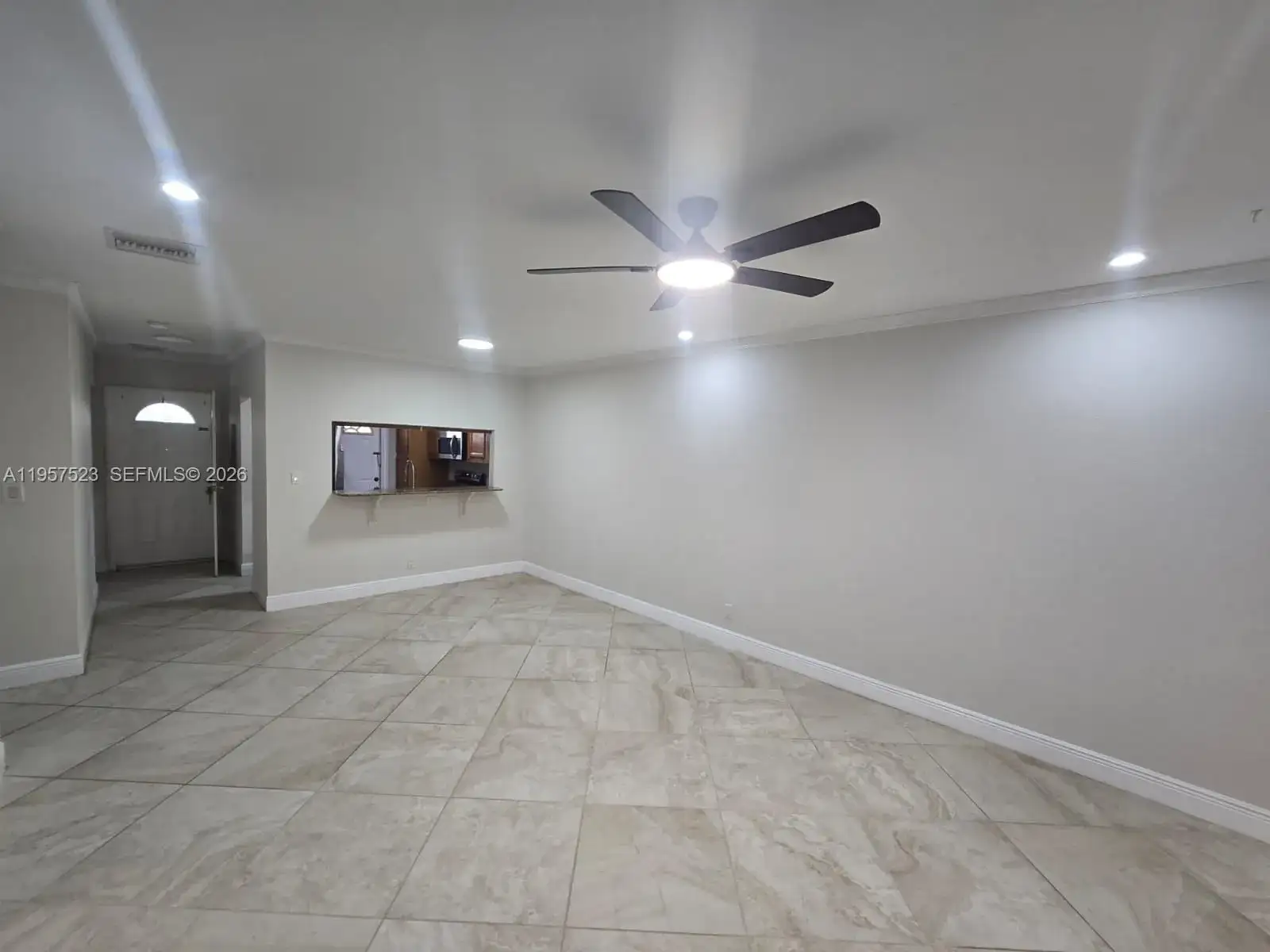 5151 W Oakland Park Blvd # 303, Lauderdale Lakes FL 33313 photo 3