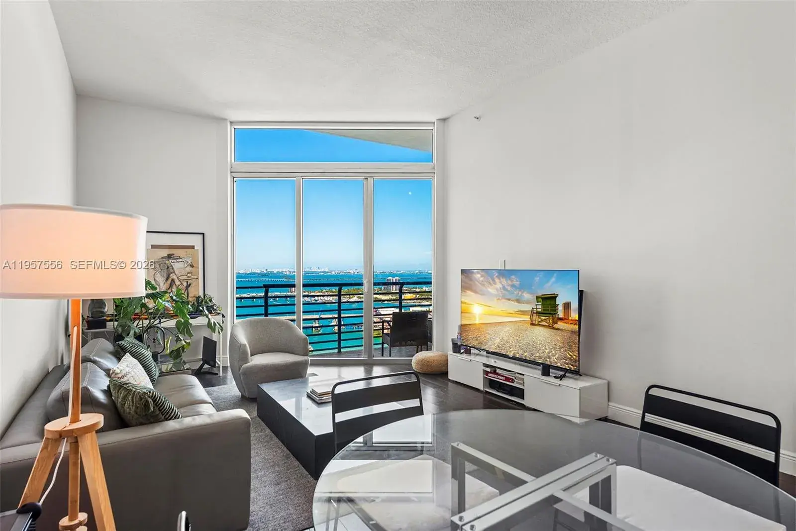 335 S Biscayne Blvd # 10, Miami FL 33131