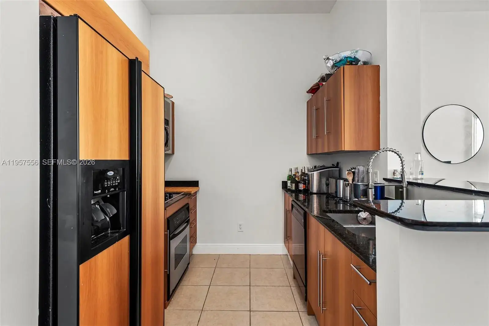 335 S Biscayne Blvd # 10, Miami FL 33131 photo 5