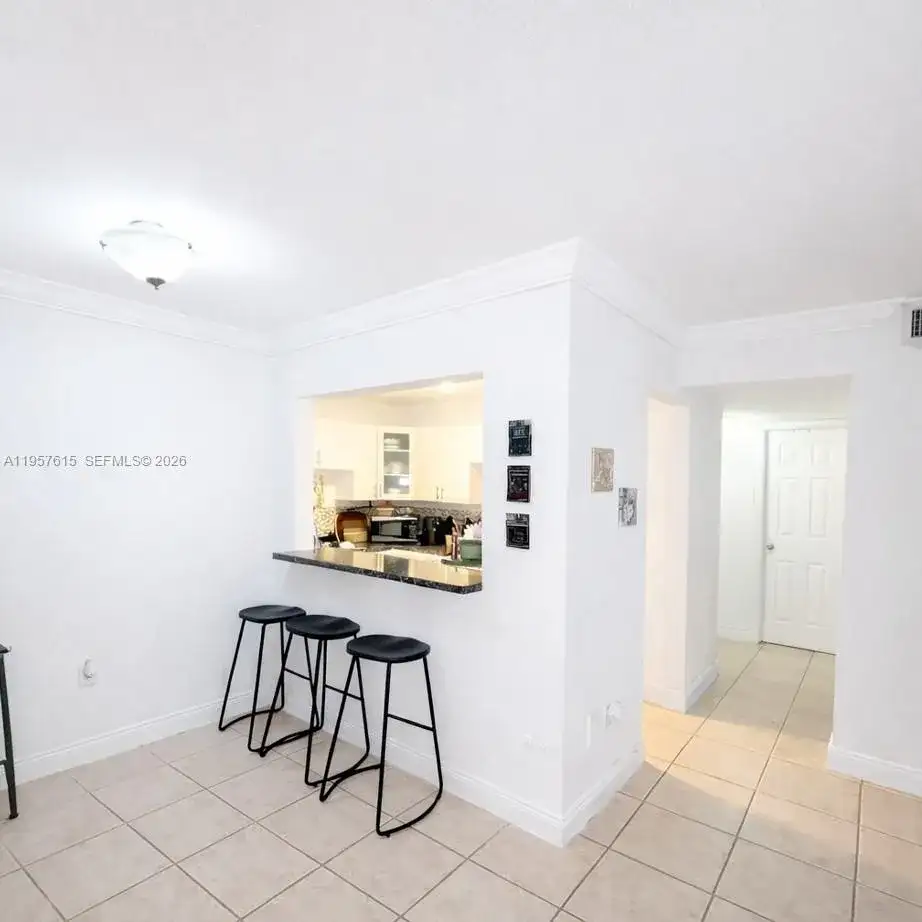 9459 SW 76th St # R8, Miami FL 33173 photo 2