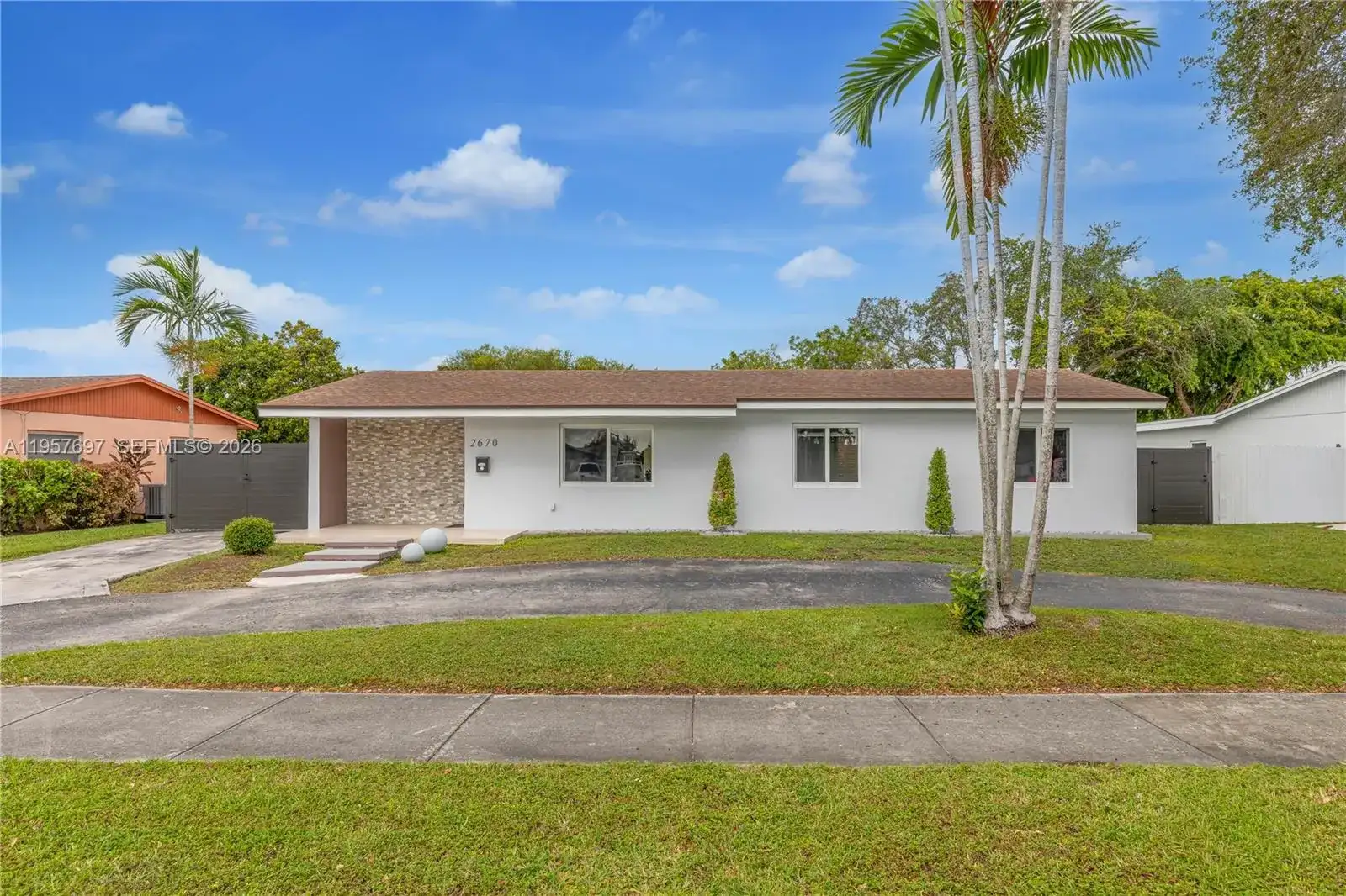 2670 SW 119th Ct, Miami FL 33175 photo 2