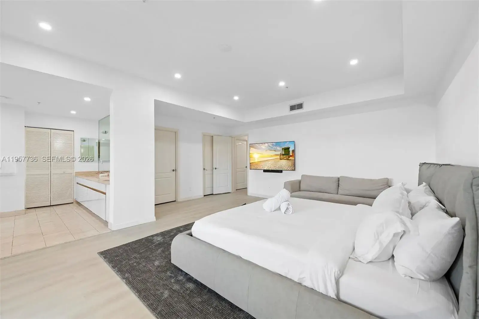 1415 Sunset Harbour Dr # 204, Miami Beach FL 33139