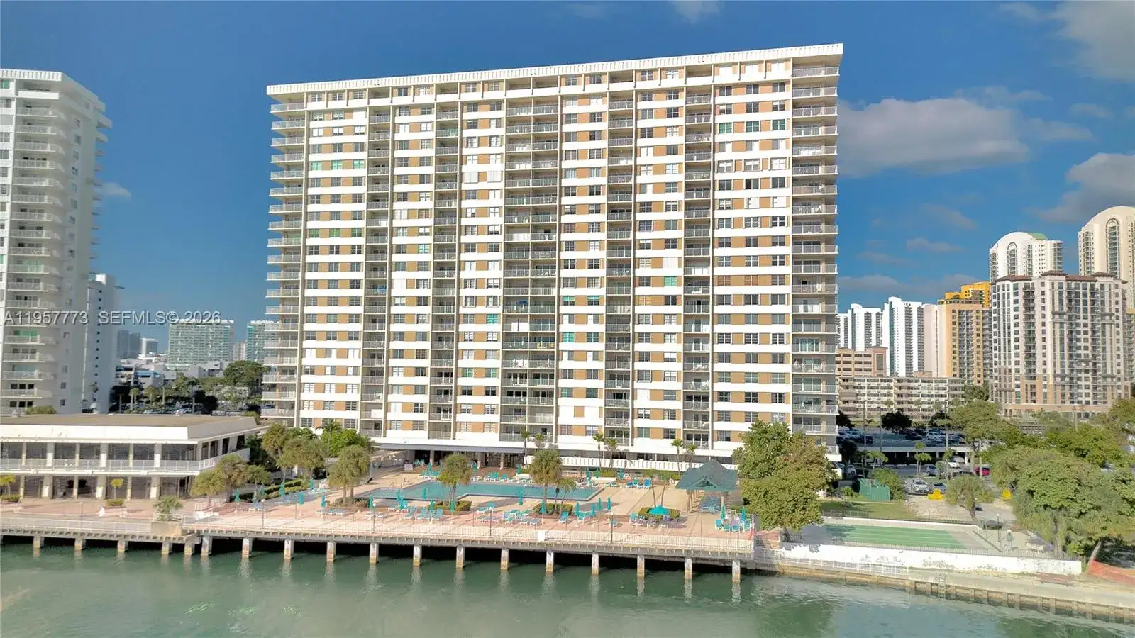 300 Bayview Dr # 06, Sunny Isles Beach FL 33160 photo 4