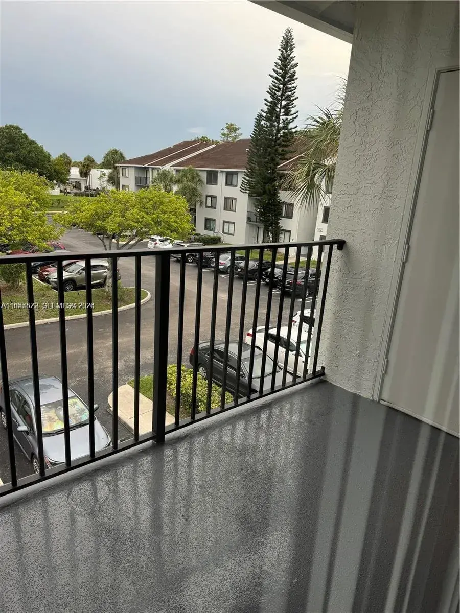 9266 W Atlantic Blvd # 1032, Coral Springs FL 33071