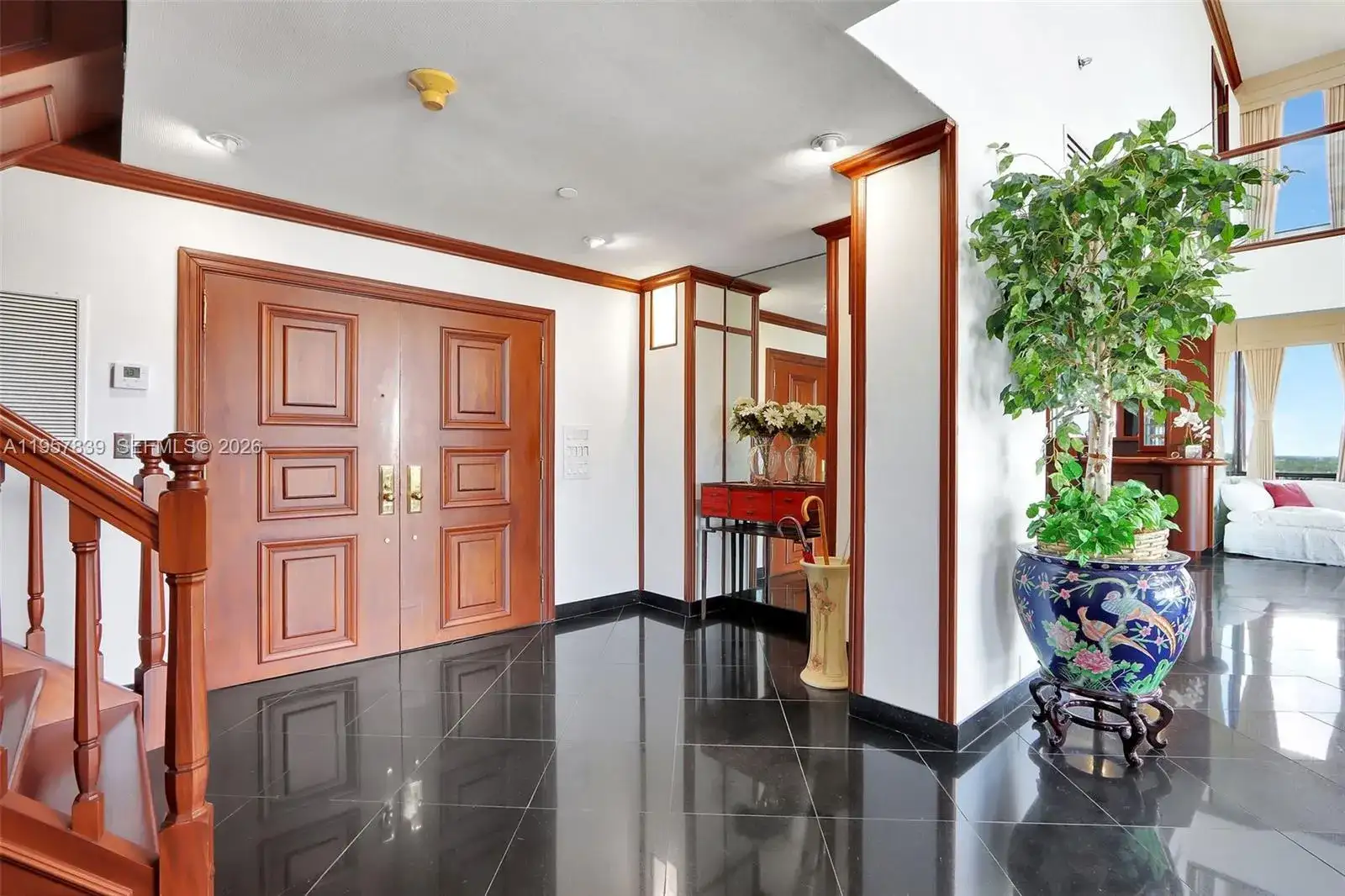 11113 Biscayne Blvd, Miami FL 33181 photo 2