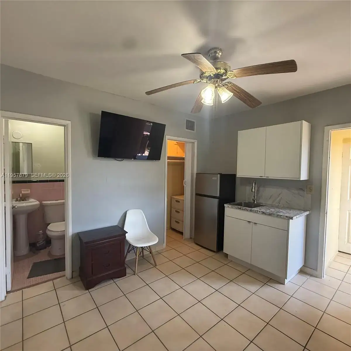 275 W 16th St # 0, Hialeah FL 33010 photo 2