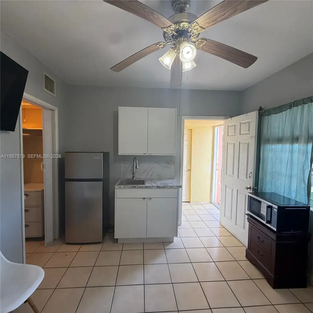 275 W 16th St # 0, Hialeah FL 33010 photo 3