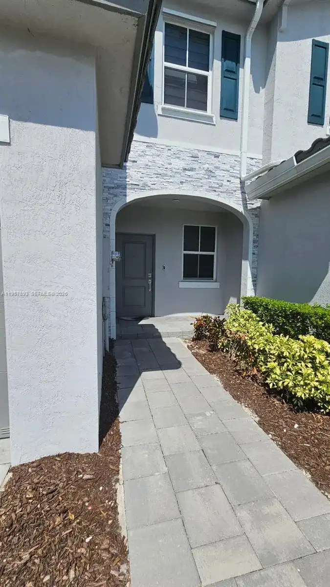 1146 SE 26th Ter # 0, Homestead FL 33035 photo 3