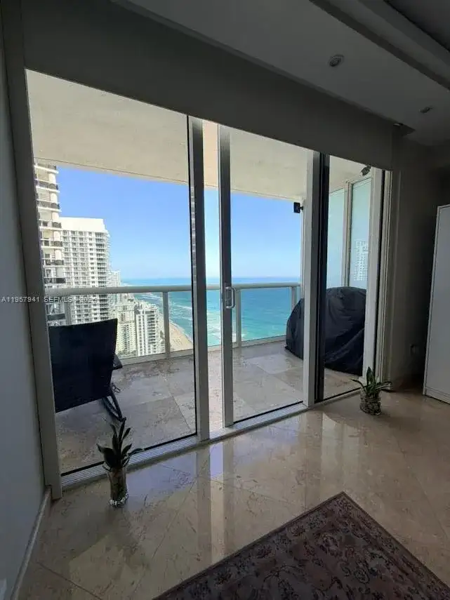 1830 S Ocean Dr # 3810, Hallandale Beach FL 33009 photo 2