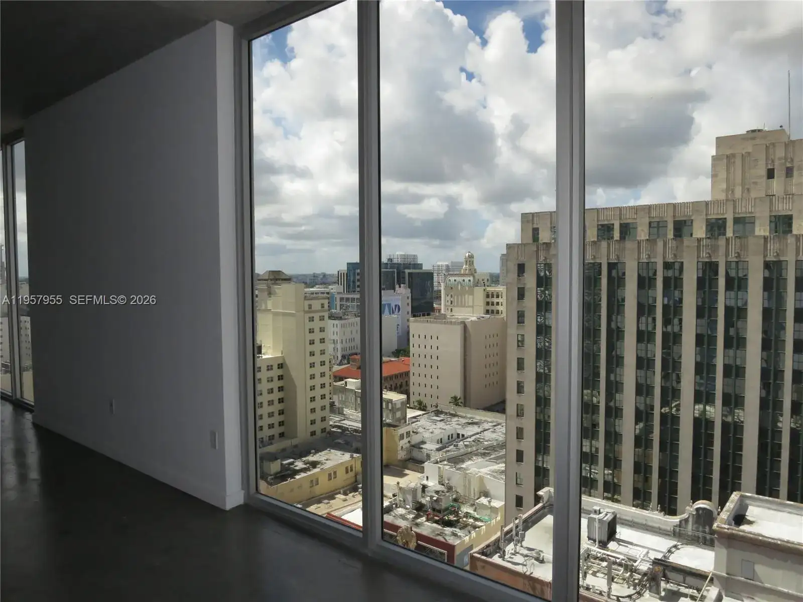 151 SE 1 St # 1902, Miami FL 33131 photo 5