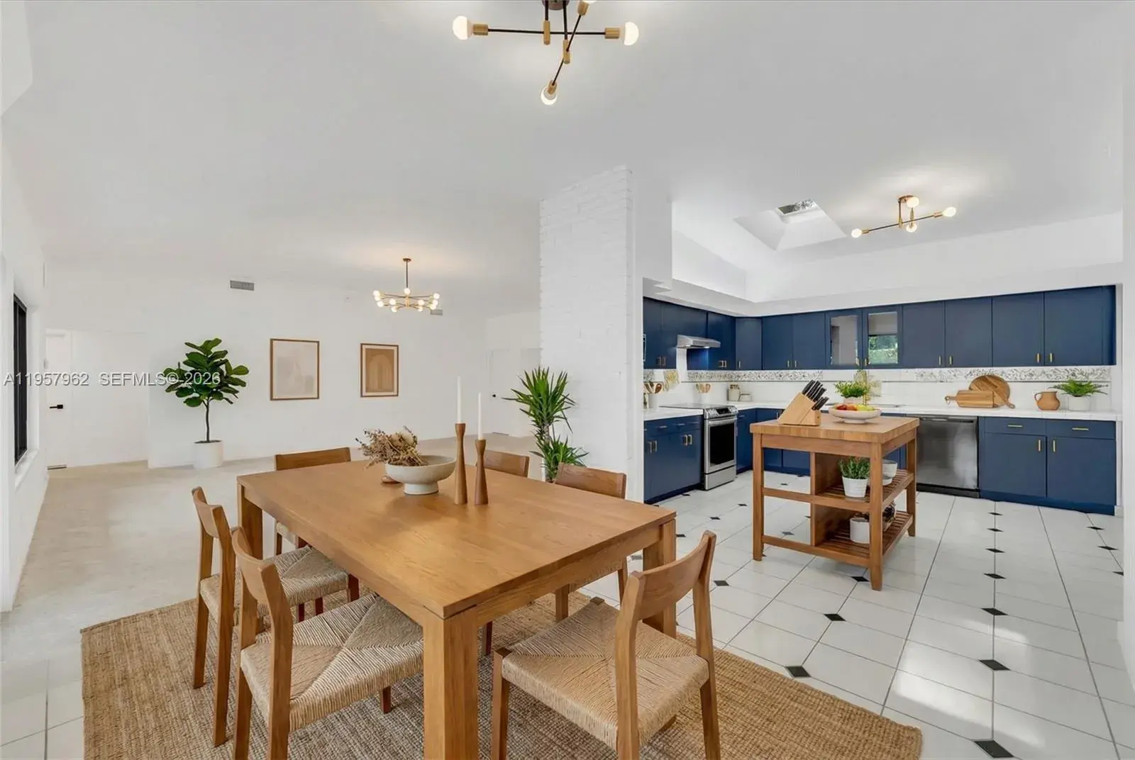 7132 SW 65th Ave, South Miami FL 33143