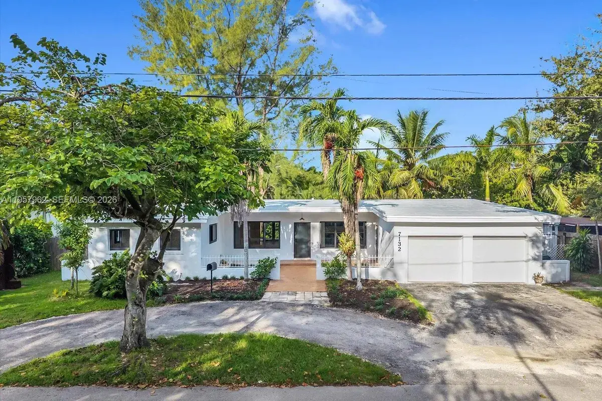 7132 SW 65th Ave, South Miami FL 33143