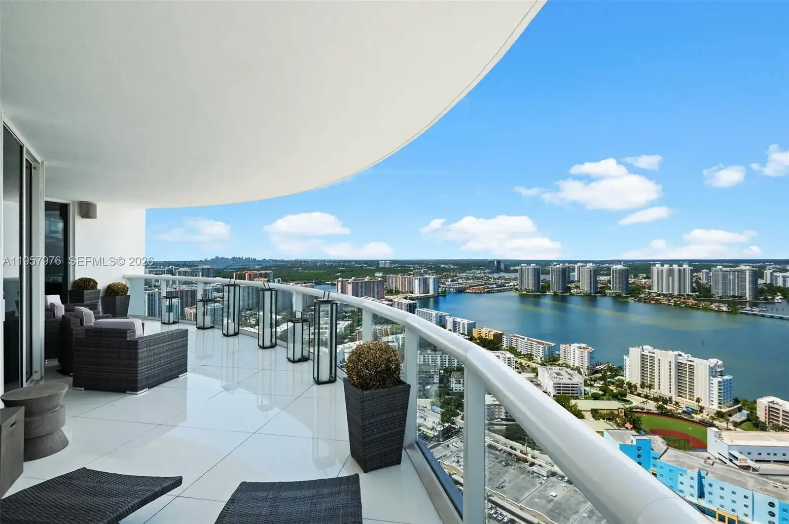18201 Collins Ave # 5201, Sunny Isles Beach FL 33160