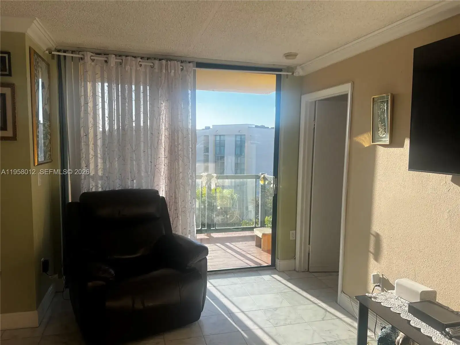 11800 SW 18th St # 4, Miami FL 33175 photo 3