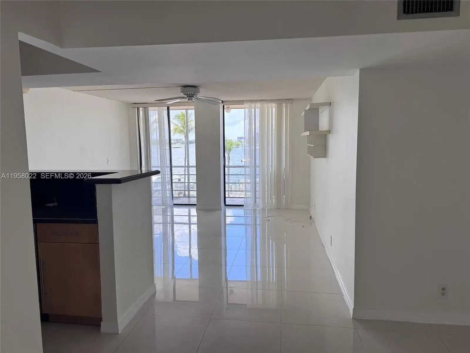 2821 N Miami Beach Blvd # 3L, North Miami Beach FL 33160 photo 2