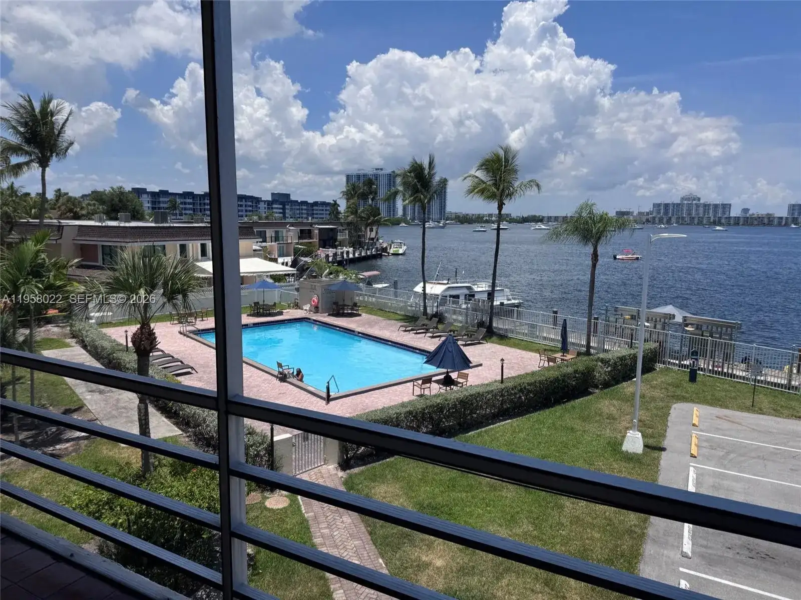 2821 N Miami Beach Blvd # 3L, North Miami Beach FL 33160 photo 5