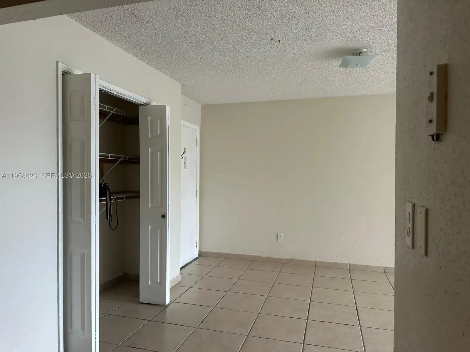 9120 Fontainebleau Blvd # 408, Miami FL 33172 photo 5