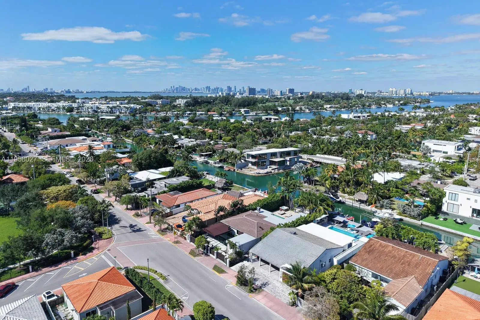 7910 Hawthorne Ave, Miami Beach FL 33141