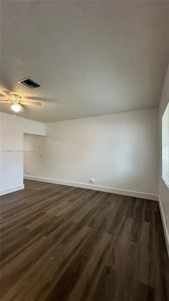 4011 NE 8th Ave # B, Deerfield Beach FL 33064 photo 2