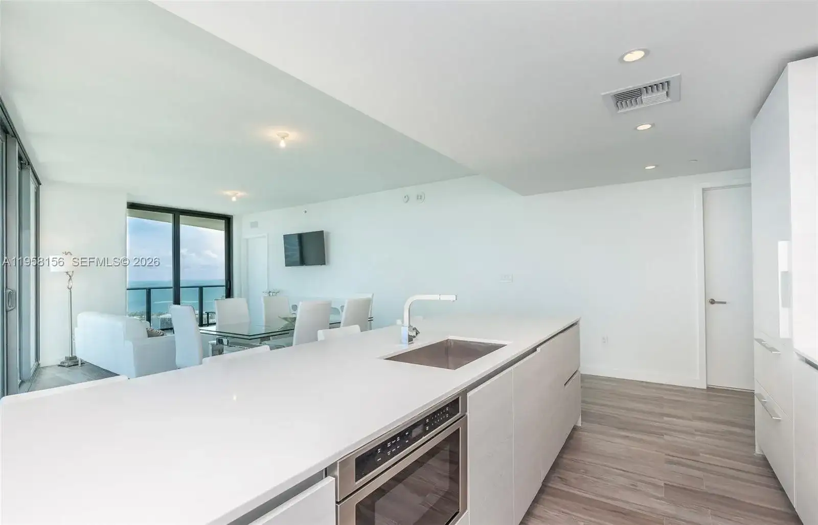 1300 S Miami Ave # 4505, Miami FL 33130 photo 2
