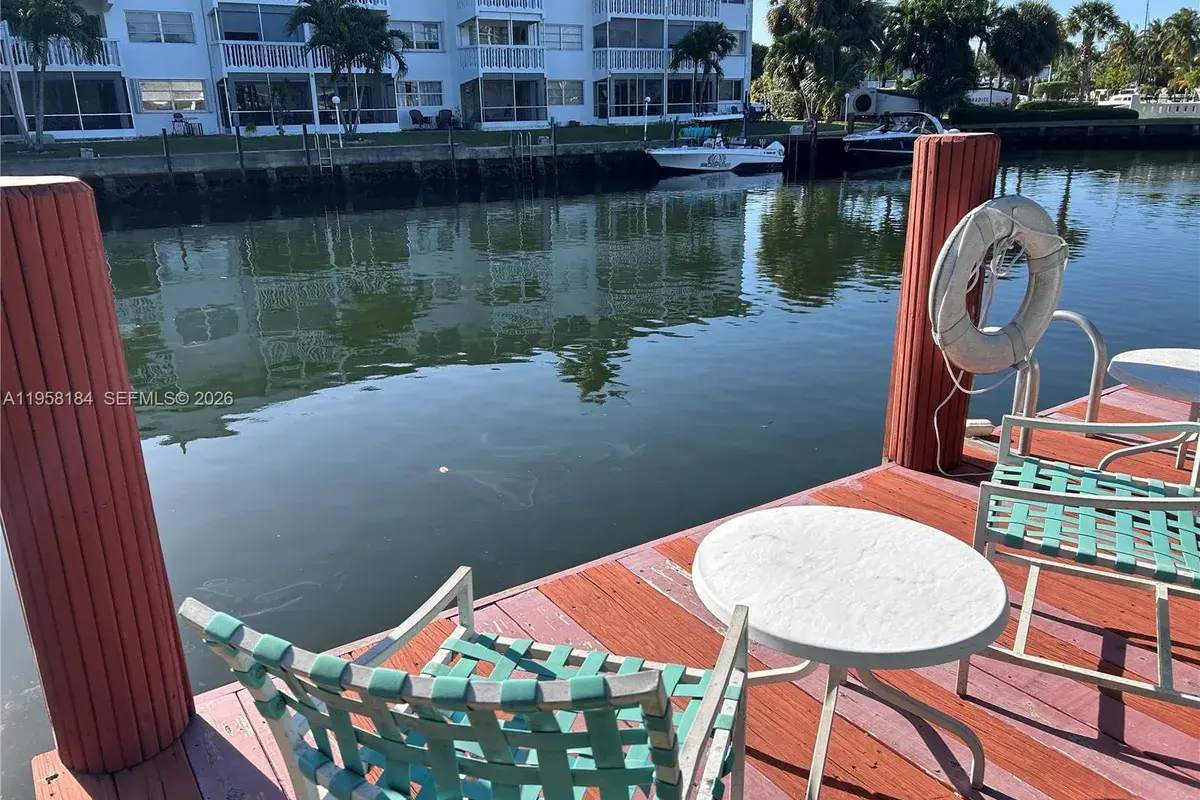 501 Blue Heron Dr # A, Hallandale Beach FL 33009
